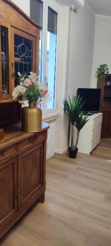 2 Bedroom Gem Near Milano Centrale Fast Wi Fi Kademy House Kamer foto