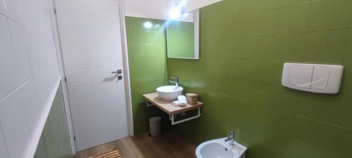 2 Bedroom Gem Near Milano Centrale Fast Wi Fi Kademy House Kamer foto
