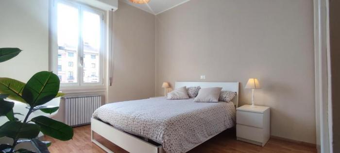 2 Bedroom Gem Near Milano Centrale Fast Wi Fi Kademy House Kamer foto